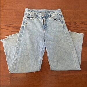 American Eagle Light Wash Blue Jeans